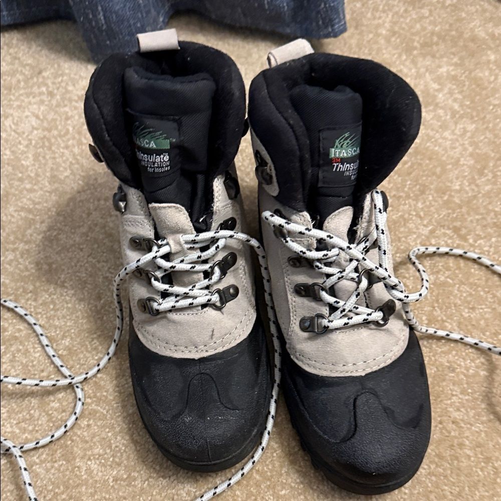 Itasca Black and Cream Winter Boots